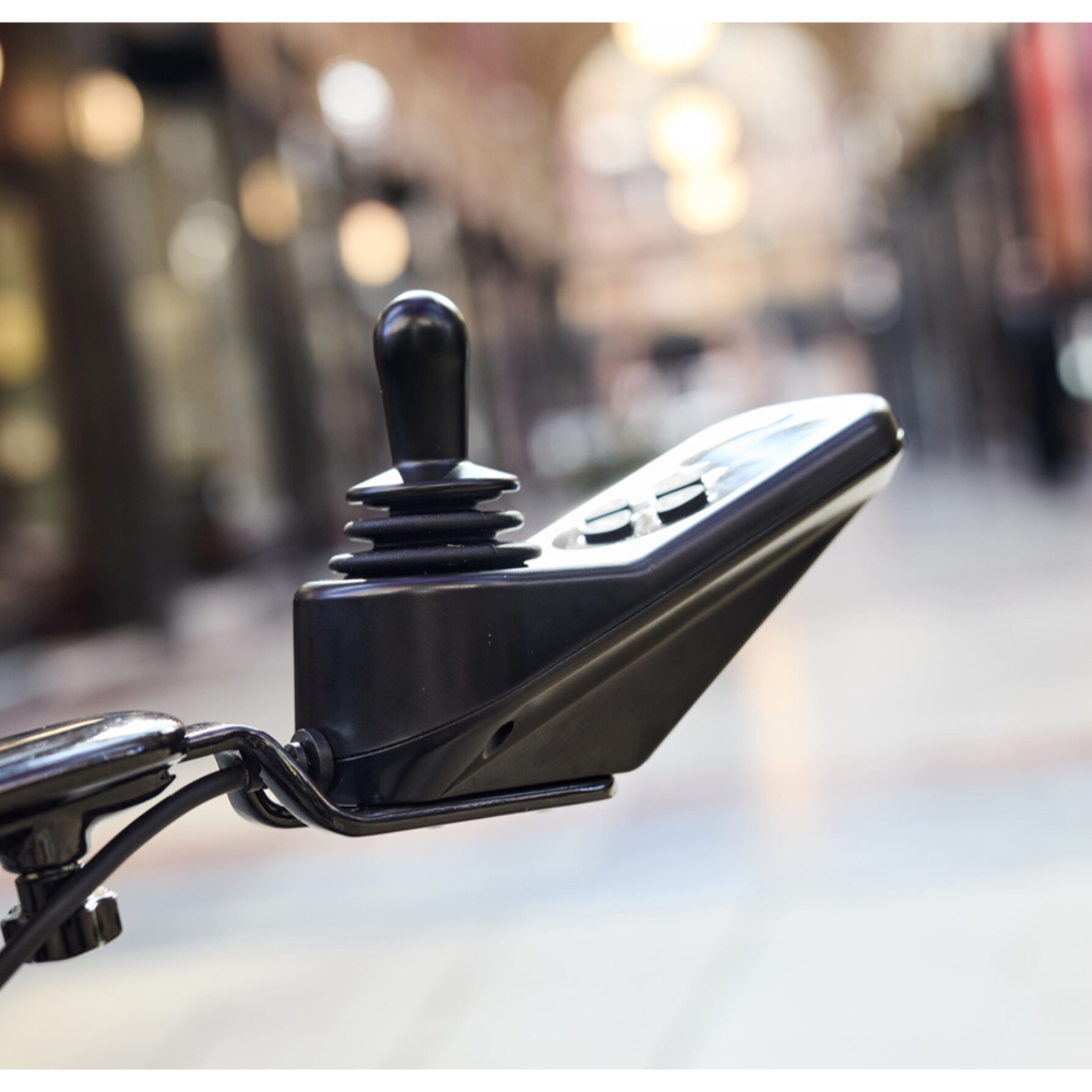 Photon HD – Heavy-Duty Carbon Fibre Folding Powerchair 5 Photon HD – Heavy-Duty Carbon Fibre Folding Powerchair - Image 5